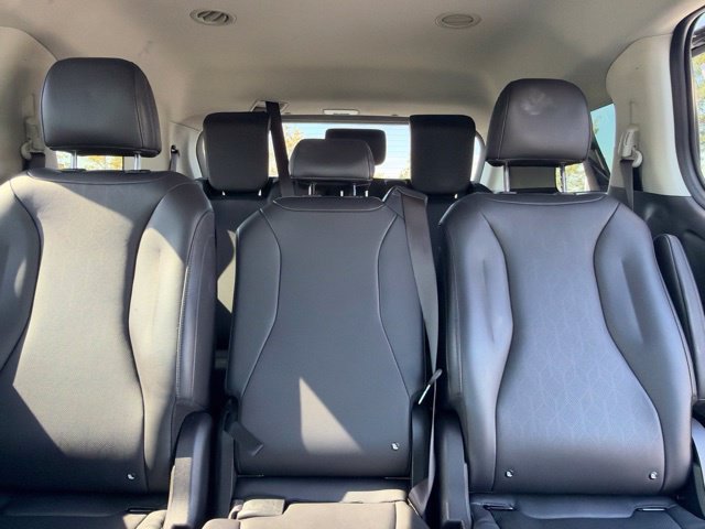 Certified 2026 Kia Carnival FWD image 36