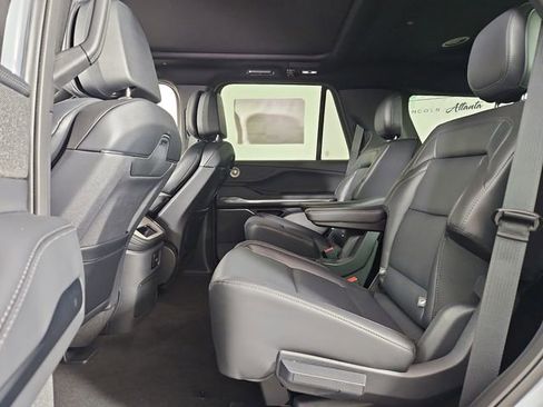 New 2025 Lincoln Navigator Reserve w/ Jet Appearance Package image 10
