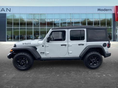 Used 2022 Jeep Wrangler Unlimited Sport AWD/4WD image 7