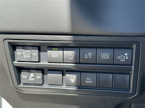 Used 2025 Toyota Tundra Platinum image 24