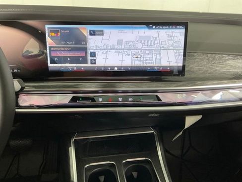 Used 2024 BMW i7 eDrive50 RWD image 14