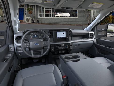 New 2026 Ford F250 XL AWD/4WD image 9
