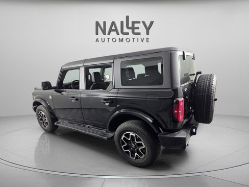 Used 2024 Ford Bronco Outer Banks image 3