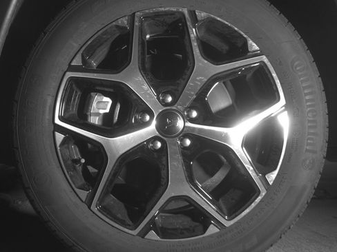 Used 2025 Jeep Compass Limited image 11