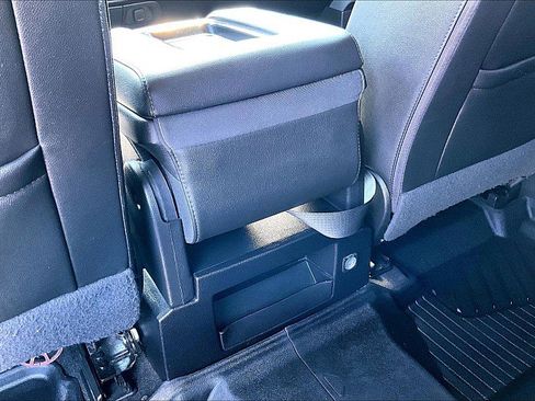 Used 2018 Chevrolet Silverado 1500 LT w/ Texas Edition image 23