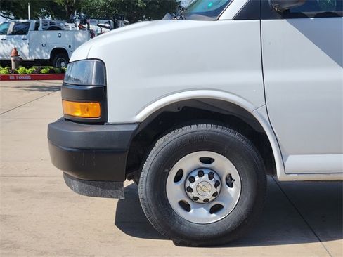 New 2025 Chevrolet Express 2500 w/ Driver Convenience Package RWD image 14