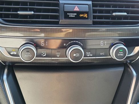 Used 2022 Honda Accord Sport image 9