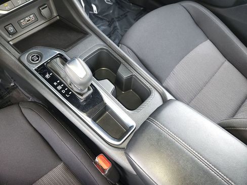 Used 2025 Nissan Sentra SV FWD image 26