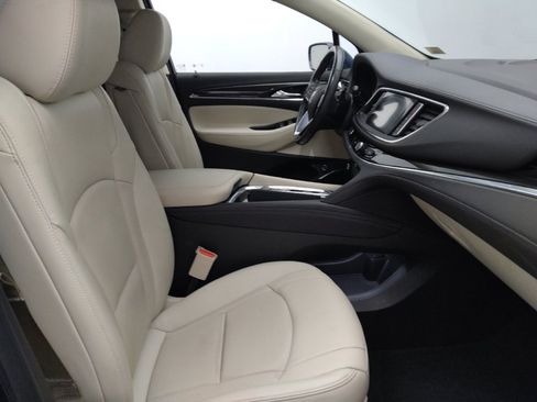 Used 2023 Buick Enclave Essence FWD image 21