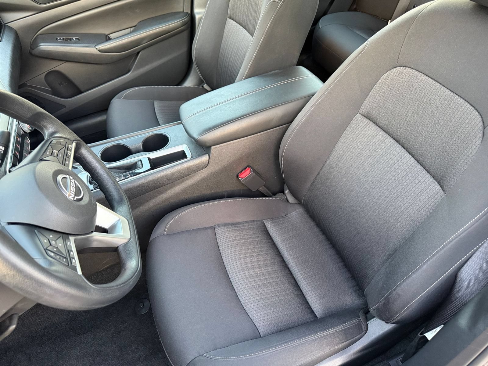 Used 2026 Nissan Altima 2.5 SV FWD image 35