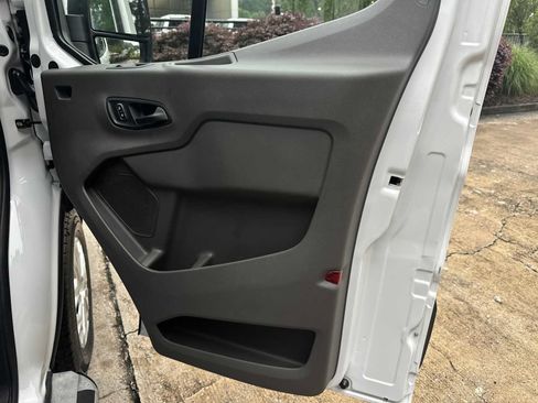 Used 2025 Ford Transit 250 Low Roof w/ Exterior Upgrade Package RWD image 22