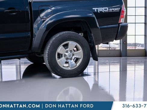 Used 2015 Toyota Tacoma PreRunner w/ TRD Sport Package RWD image 36