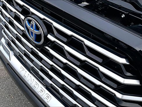 Used 2024 Toyota Tundra Capstone AWD/4WD image 35