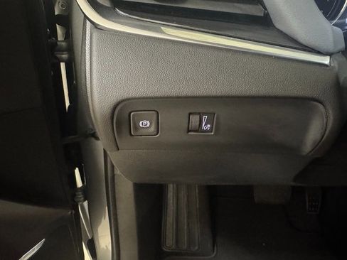 Used 2024 Buick Enclave Essence w/ Experience Buick Package image 10