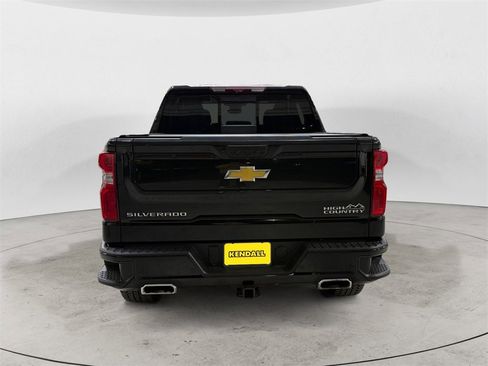 Used 2024 Chevrolet Silverado 1500 High Country w/ Technology Package image 4