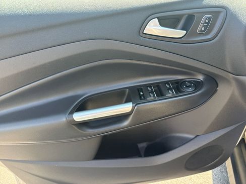 Used 2017 Ford C-MAX SE image 10