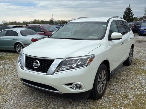 Used 2015 Nissan Pathfinder SL w/ SL Tech Package AWD/4WD image 1