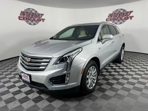 Used 2018 Cadillac XT5 AWD image 3