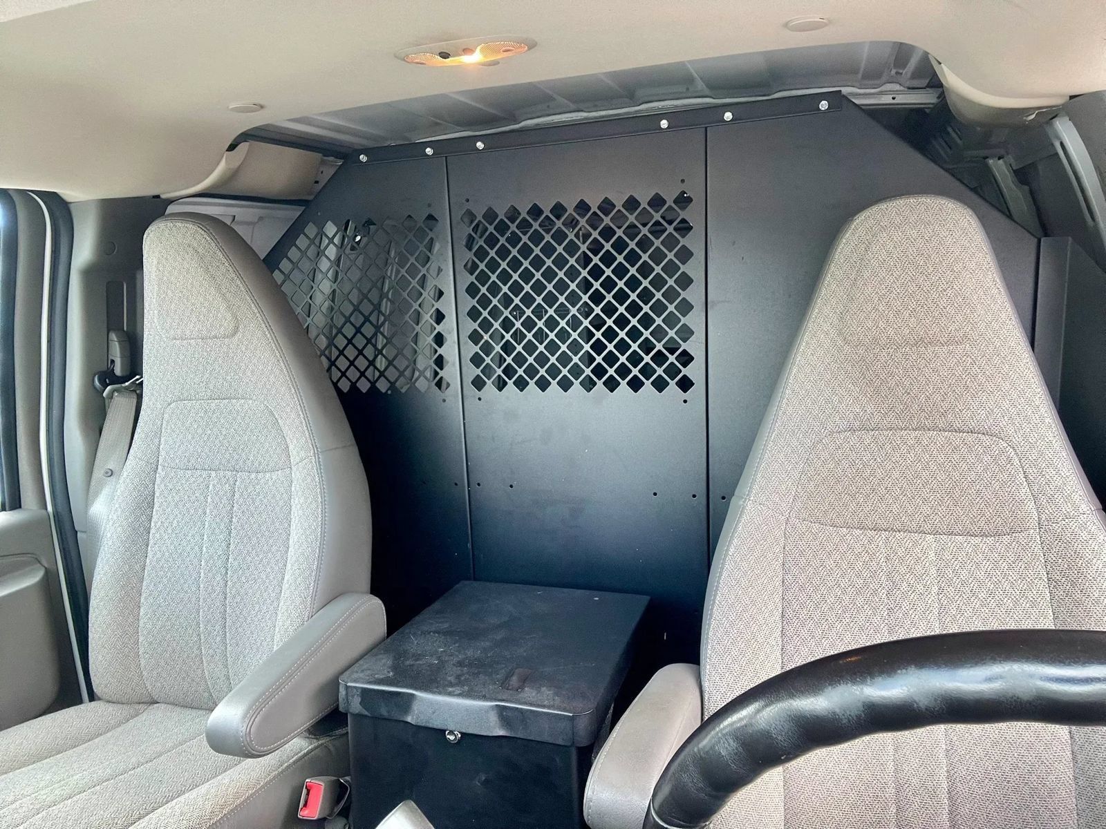 Used 2022 Chevrolet Express 2500 w/ Driver Convenience Package RWD image 7