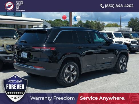 Used 2022 Jeep Grand Cherokee Limited 4xe w/ Luxury Tech Group II AWD/4WD image 6