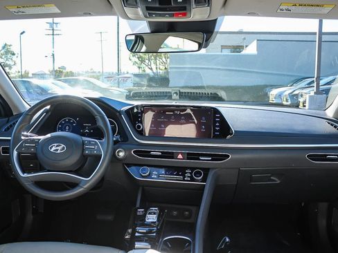 Certified 2023 Hyundai Sonata SEL w/ Convenience Package image 16