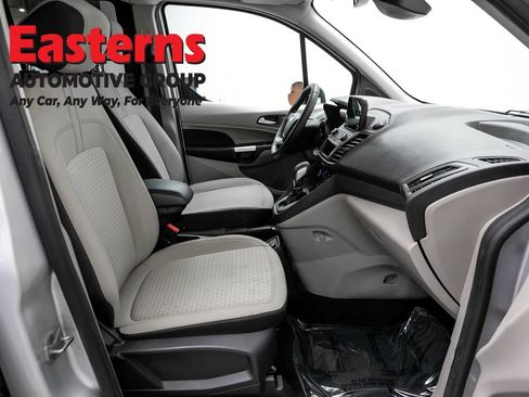Used 2022 Ford Transit Connect XLT FWD image 23