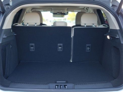 New 2026 Lincoln Corsair Premiere image 21