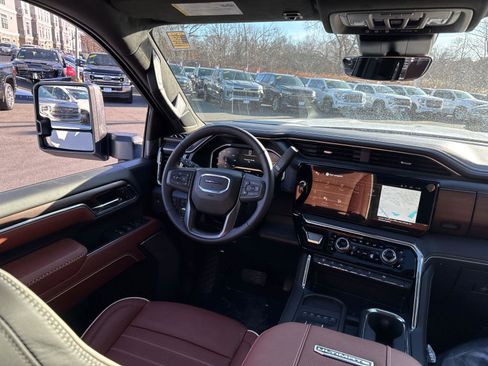New 2026 GMC Sierra 3500 Denali Ultimate image 35