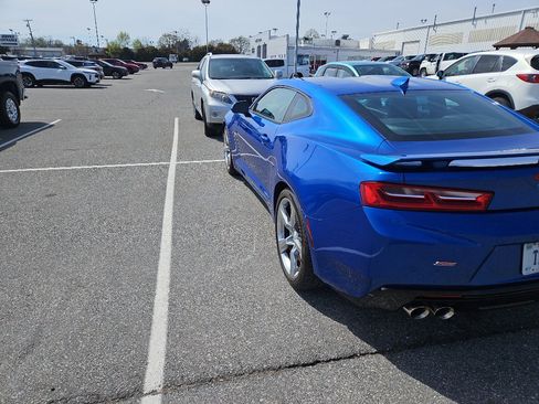 Used 2017 Chevrolet Camaro SS image 6