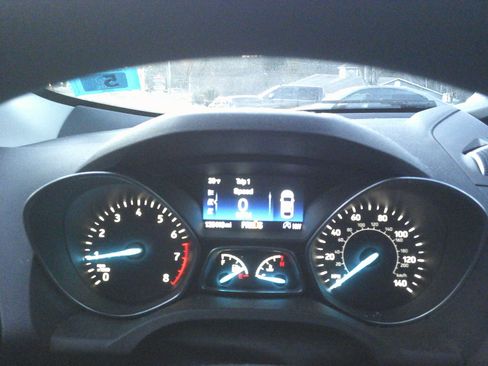 Used 2017 Ford Escape SE image 18