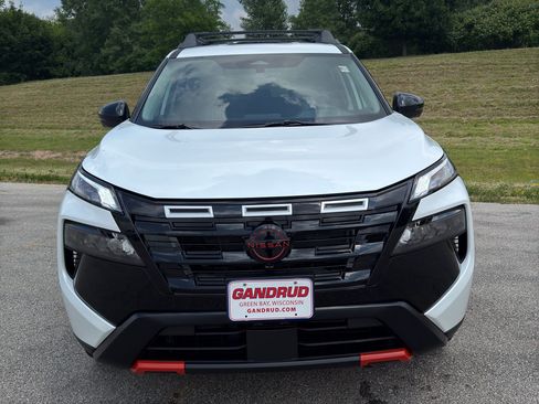 New 2026 Nissan Rogue SV w/ Rock Creek Premium Package AWD/4WD image 3