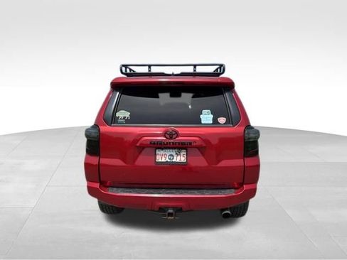 Used 2015 Toyota 4Runner SR5 AWD/4WD image 4