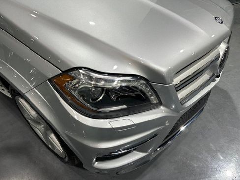 Used 2016 Mercedes-Benz GL 550 4MATIC image 13