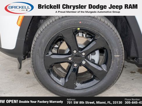 New 2026 Jeep Grand Cherokee Limited w/ Limited Altitude Package RWD image 39
