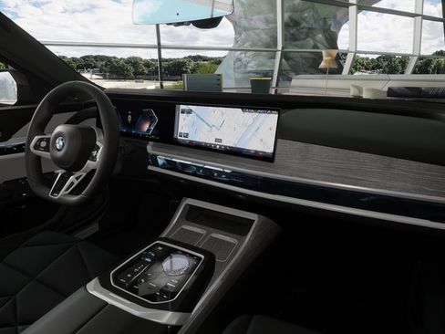 Used 2026 BMW 740i image 41