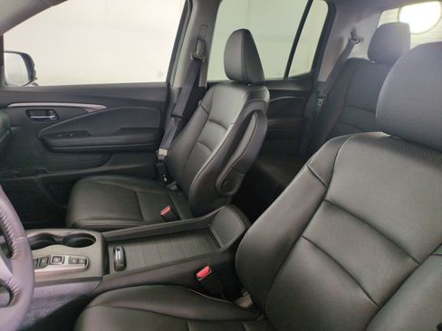 Certified 2023 Honda Ridgeline RTL image 13