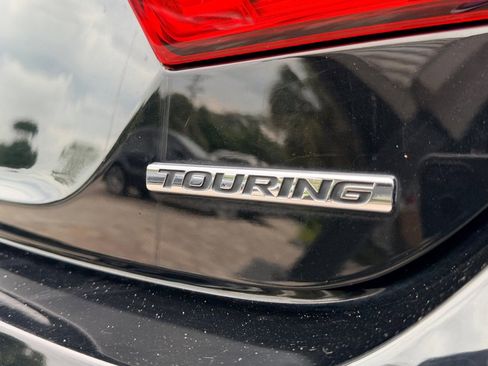 Used 2018 Honda Accord Touring image 13