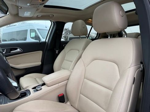 Used 2019 Mercedes-Benz GLA 250 4MATIC image 12