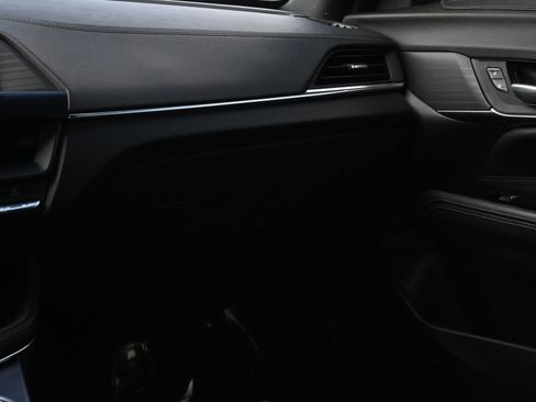 Used 2021 Cadillac CT4 Premium Luxury RWD image 8