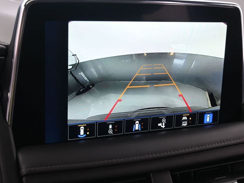 Used 2022 Chevrolet Tahoe LT w/ LT Signature Plus Package image 19