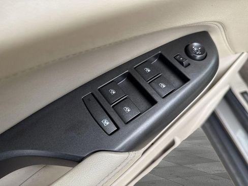 Used 2012 Cadillac SRX Luxury FWD image 9