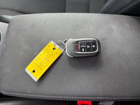 Used 2022 Honda Civic Sport image 2