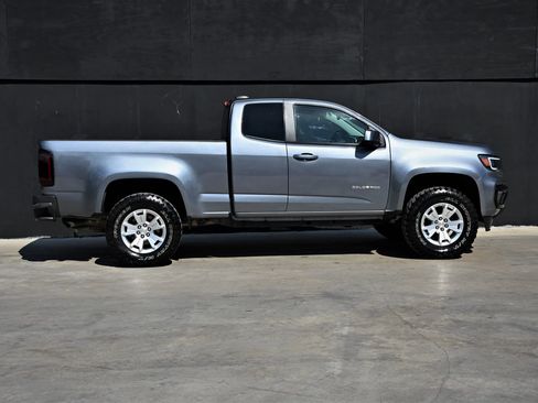 Used 2022 Chevrolet Colorado LT w/ Fleet Safety Package image 10