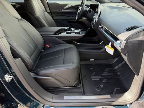 New 2026 Cadillac Lyriq Luxury w/ LPO, Floor Liner Package image 30