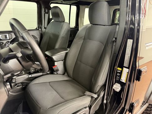 Used 2023 Jeep Wrangler Unlimited Sport AWD/4WD image 12