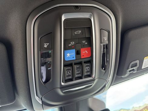 New 2026 Jeep Grand Cherokee L Limited AWD/4WD image 15