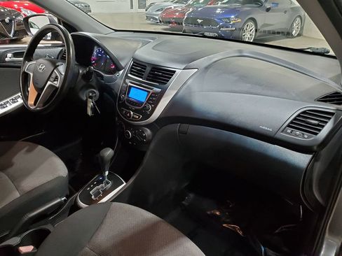 Used 2012 Hyundai Accent GS image 14
