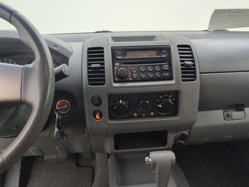 Used 2007 Nissan Frontier SE RWD image 16