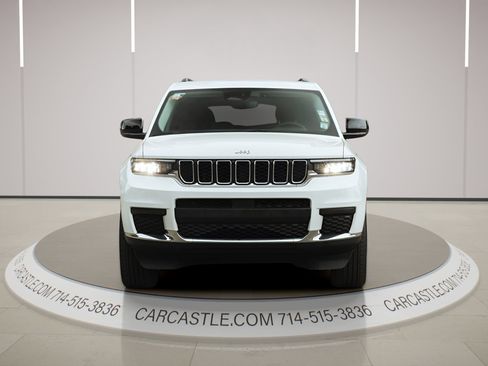Used 2023 Jeep Grand Cherokee L Laredo AWD/4WD image 5