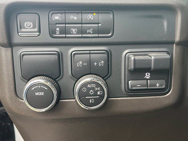 Used 2025 Chevrolet Tahoe LT w/ Comfort Package RWD image 6